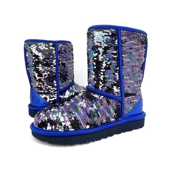 Ugg Classic Short Boots Sequin Womens Size 6 Blue Silver Mermaid Sparkle New NWT - Picture 1 of 15